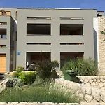 Apartment Smiljanic *