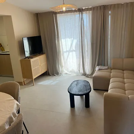 Smiljanic * Tribunj (Sibenik-Knin)