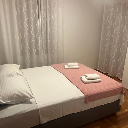 Smiljanic * Tribunj (Sibenik-Knin)