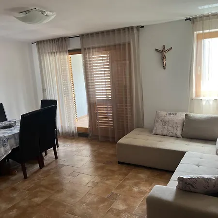 Smiljanic * Tribunj (Sibenik-Knin)